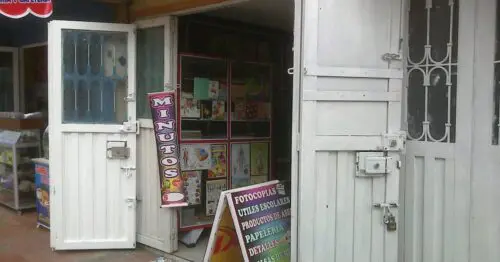 PAPELERIA CARRERA 105 CON 64F